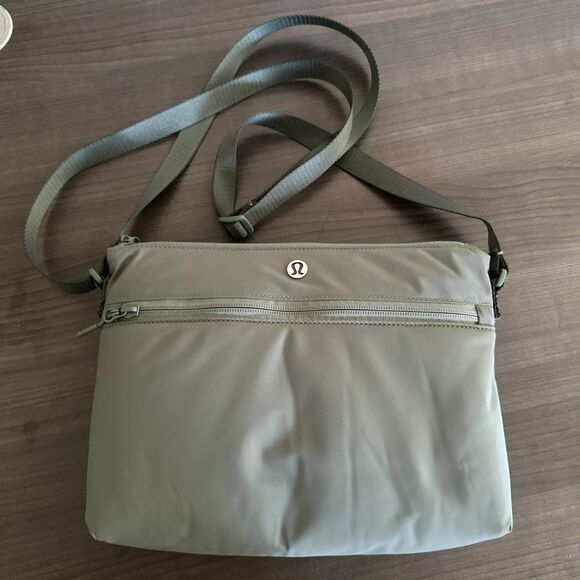 Lululemon New Parent Mini Diaper Bag With Changing Mat in Sage Green NWOT